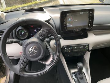 Car image 11