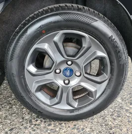 Car image 22