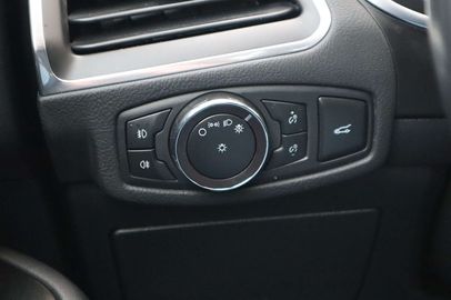 Car image 37