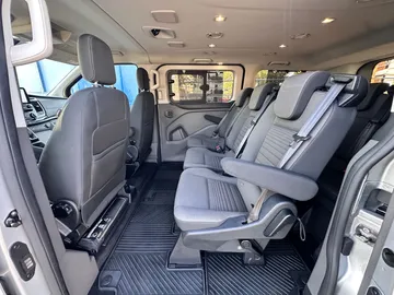 Car image 33