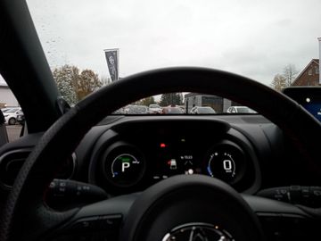 Car image 13