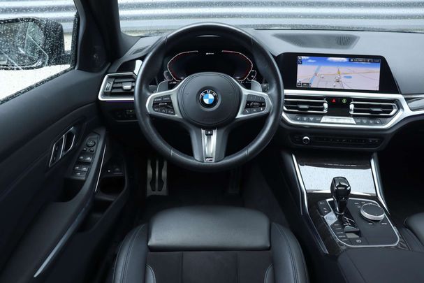 BMW 330e Touring M Sport 215 kW image number 9