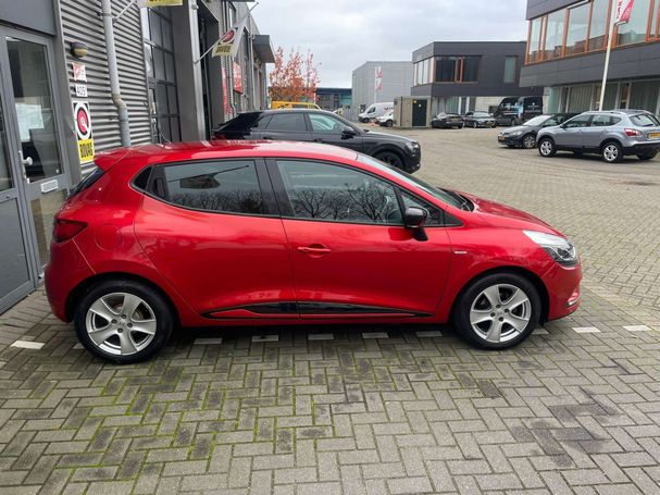 Renault Clio TCe INTENS 66 kW image number 3