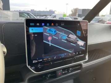Car image 28