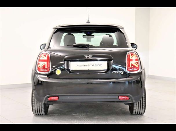 Mini Cooper SE Essential 137 kW image number 5