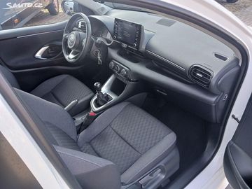 Car image 15