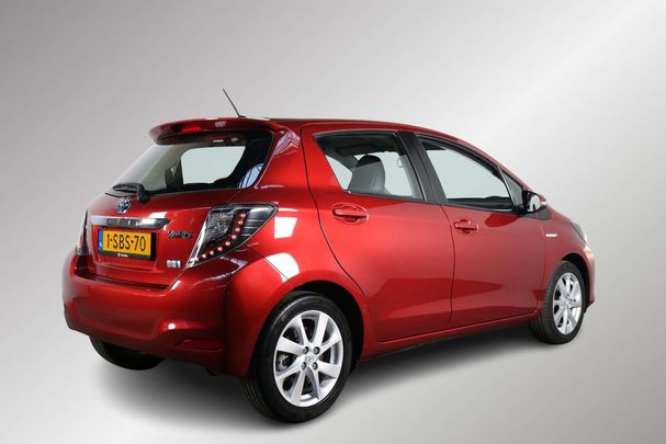 Toyota Yaris Hybrid 1.5 55 kW image number 2