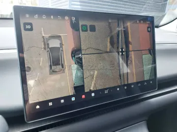 Car image 33