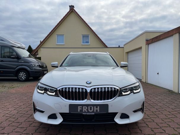 BMW 330d Touring 195 kW image number 3