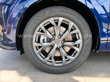 Car image 35