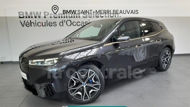 BMW iX xDrive40 240 kW image number 1