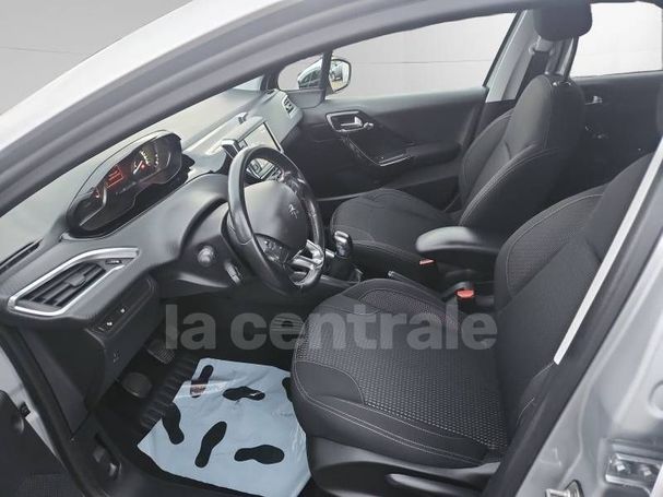 Peugeot 208 PureTech 82 61 kW image number 18