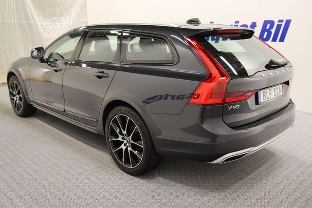 Volvo V90 Cross Country D4 AWD 140 kW image number 4