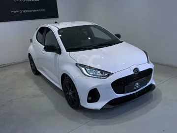 Car image 3