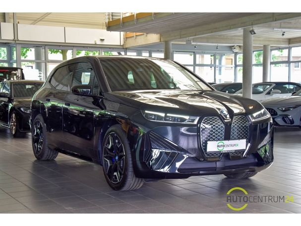 BMW iX 240 kW image number 2