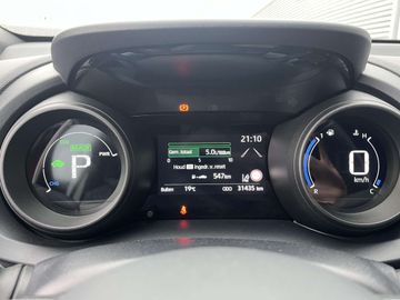 Car image 26