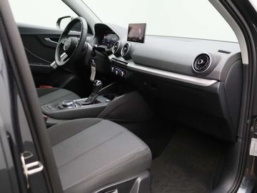 Car image 37