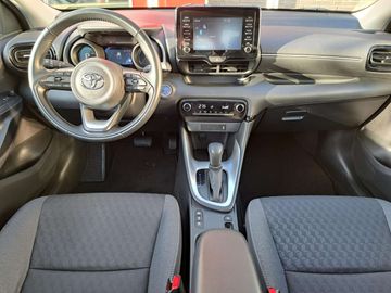 Car image 11