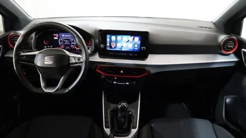 Car image 15