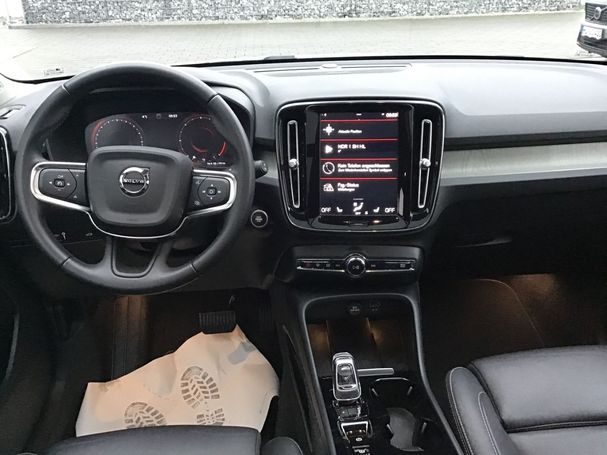 Volvo XC40 D4 AWD Inscription 140 kW image number 17