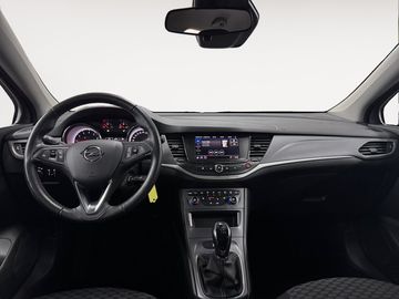 Car image 11