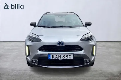 Car image 3