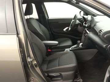 Car image 30