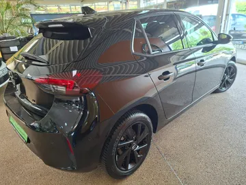 Car image 37
