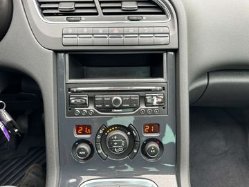 Car image 22