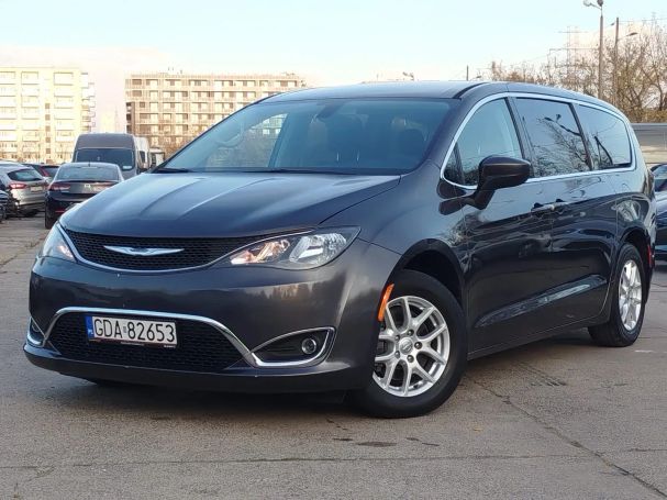 Chrysler Pacifica 215 kW image number 1