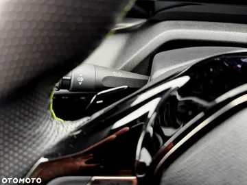 Car image 38