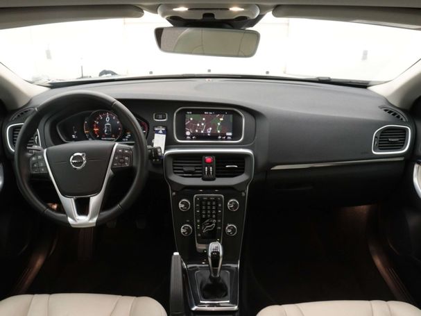 Volvo V40 T3 113 kW image number 6