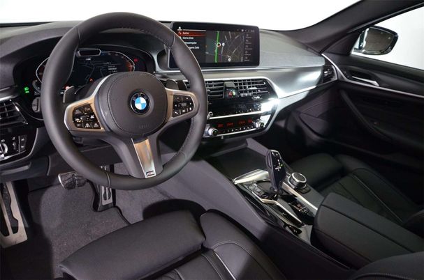 BMW 520d xDrive 140 kW image number 6