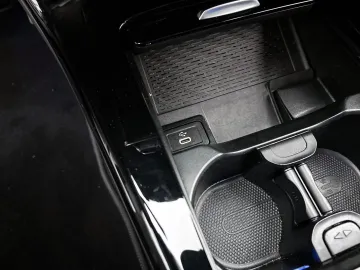 Car image 39