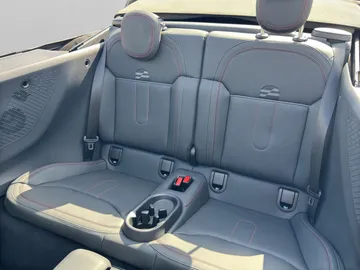 Car image 31