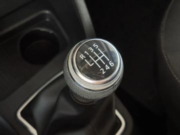 Car image 31