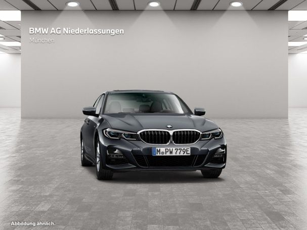 BMW 330e M Sport 215 kW image number 12