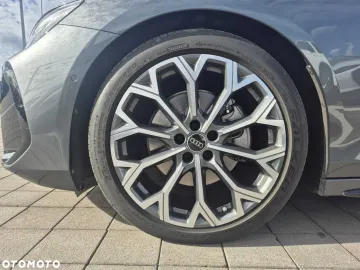 Car image 36