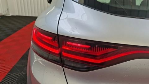 Car image 34