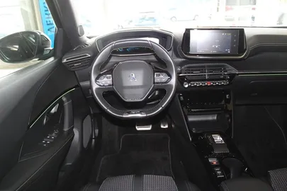 Car image 32