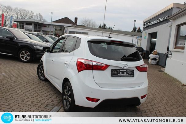 Hyundai ix20 1.4 blue Space+ 66 kW image number 18