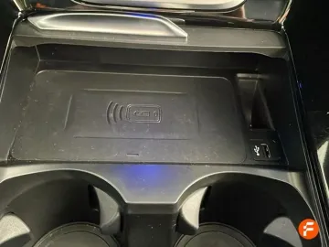 Car image 37