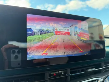 Car image 28