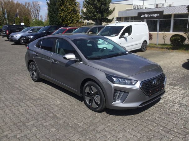 Hyundai Ioniq Hybrid 1.6 GDI Style 104 kW image number 2