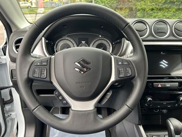 Car image 17