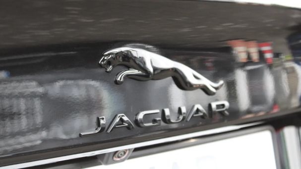 Jaguar XE 150 kW image number 24