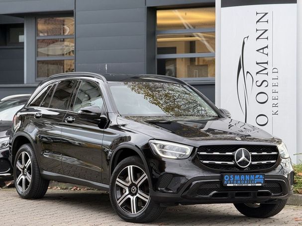 Mercedes-Benz GLC 300 e 4Matic 9G-Tronic 235 kW image number 2