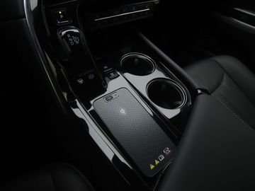 Car image 32