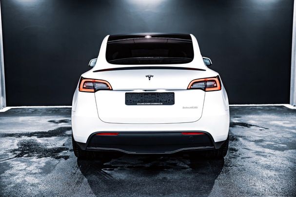 Tesla Model Y Performance AWD 393 kW image number 3