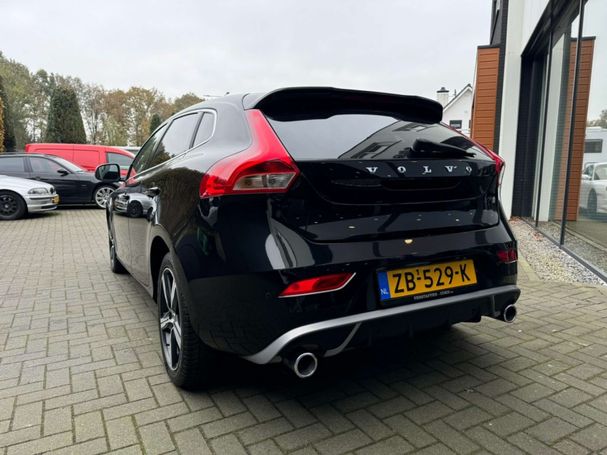 Volvo V40 T3 112 kW image number 6